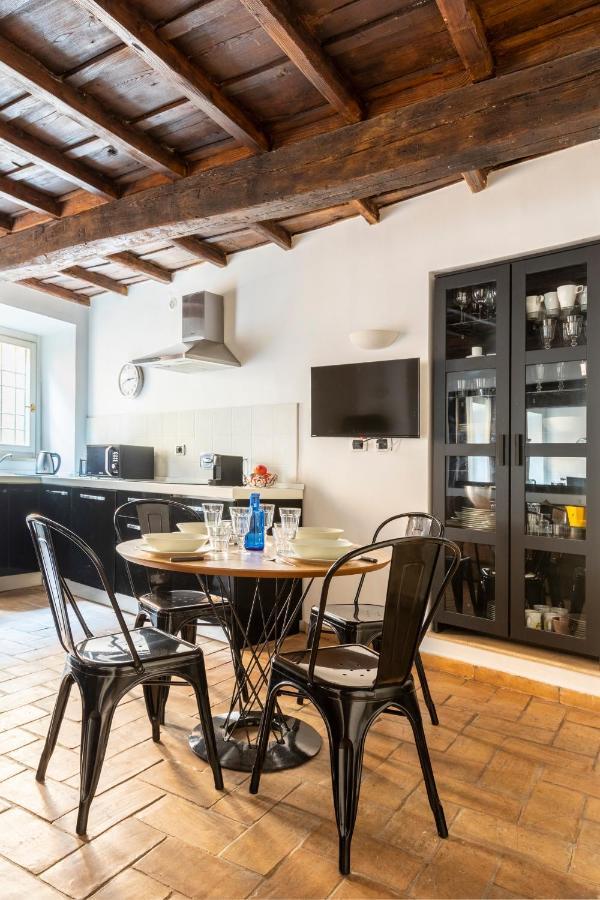 Deza Cozy Place In Monti Rome Exterior photo